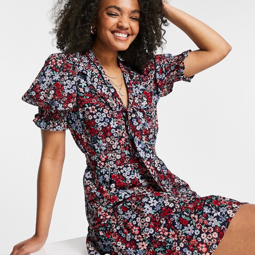 NWOT Wednesday’s girl dress